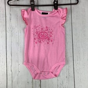 NFL Pink Heart-Print Ruffle Sleeve Baby Bodysuit